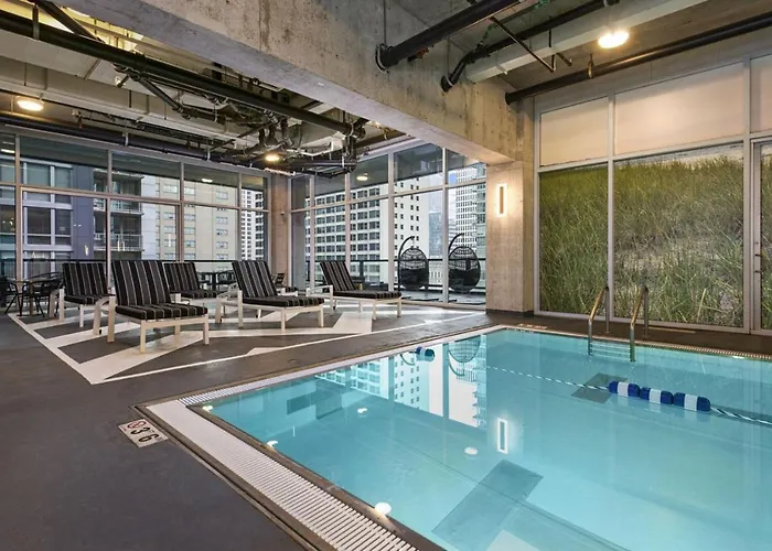 Streeterville 2br W Pool Gym Nr Riverwalk Chi-880 *