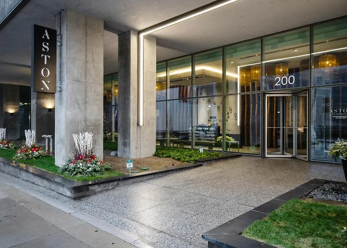 Apartment Streeterville 2br W Pool Gym Nr Riverwalk Chi-880