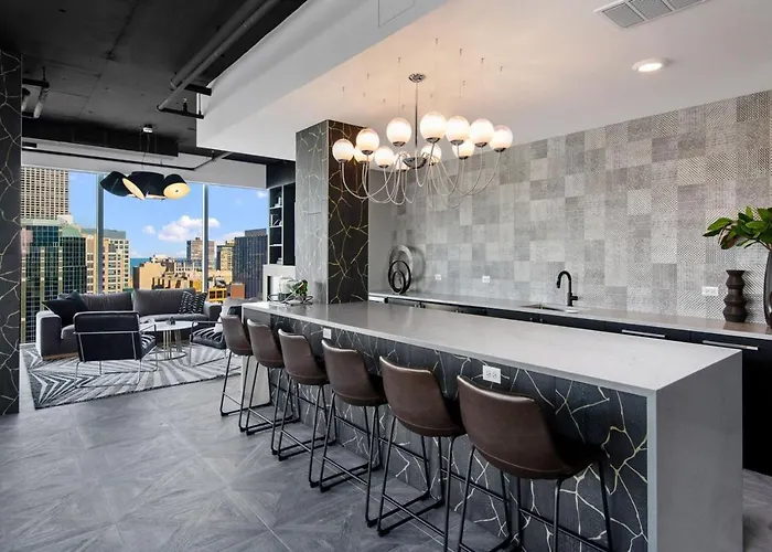 Apartment Streeterville 2br W Pool Gym Nr Riverwalk Chi-880