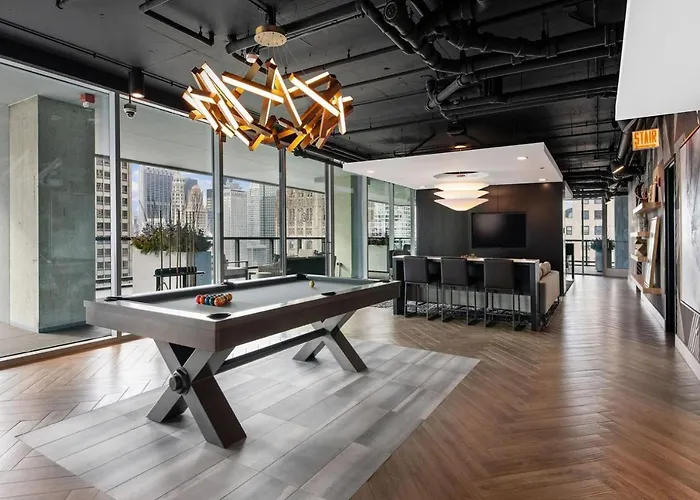 Streeterville 2br W Pool Gym Nr Riverwalk Chi-880